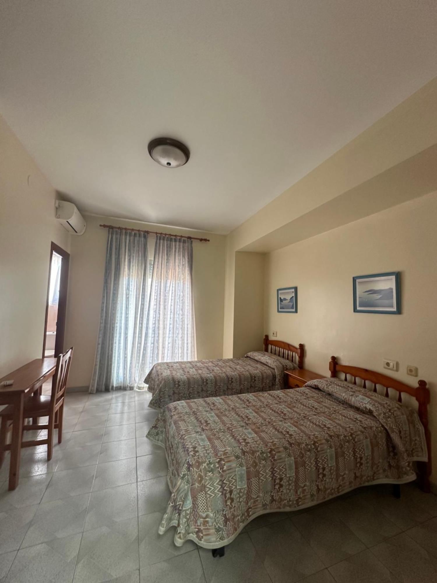 Hotel Miramar 토레블랑카 객실 사진